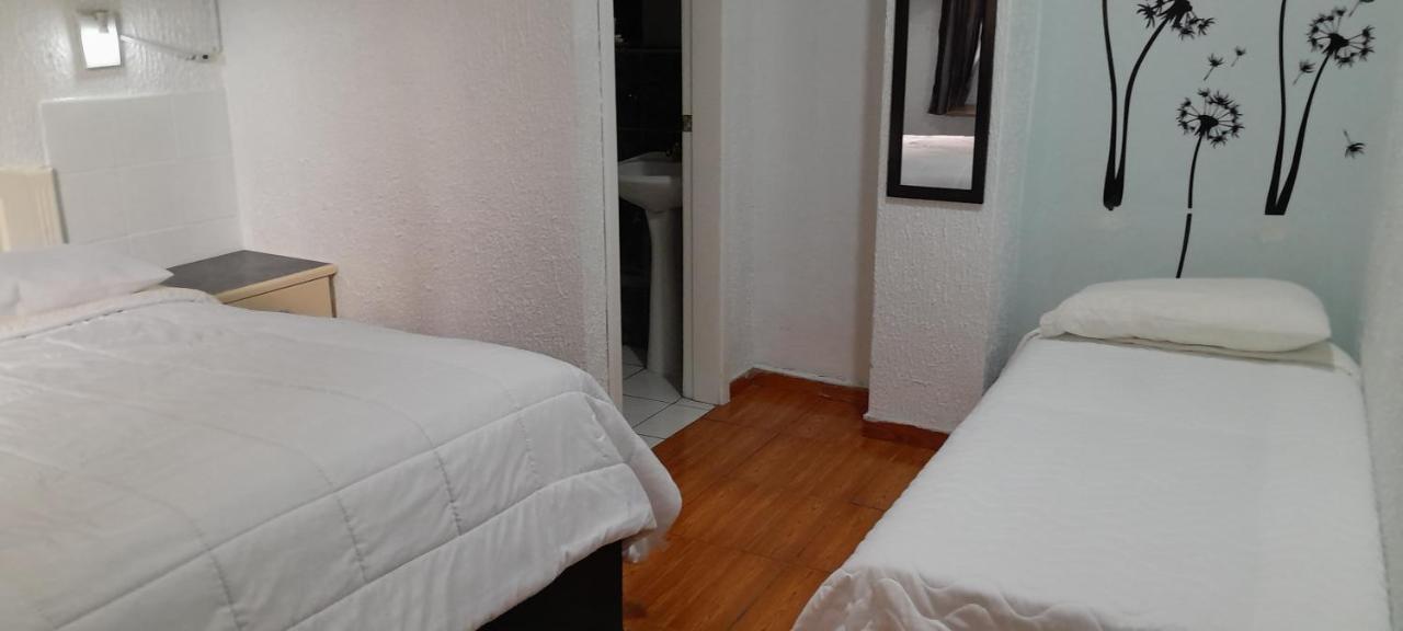Hostal Brilliant Кито Экстерьер фото